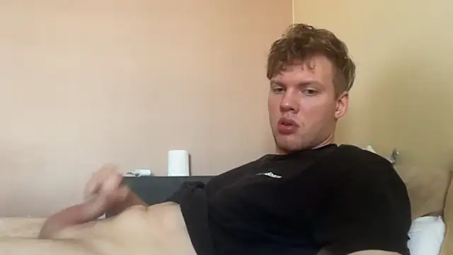 sexybooii6968 (M young) - help me to cum+after try it my cum taste
