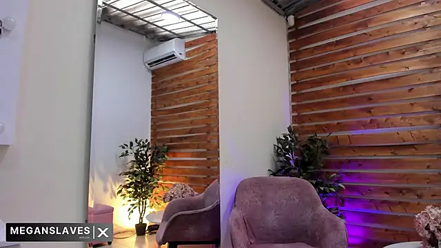 _meganrain (F young) - 💕Rub my pussy💕