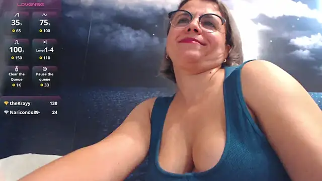 LadyAverrySquirt11's Stripchat show and profile