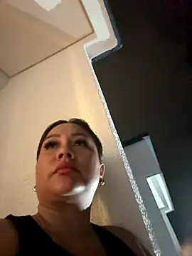 ValeryGrey's Stripchat show and profile