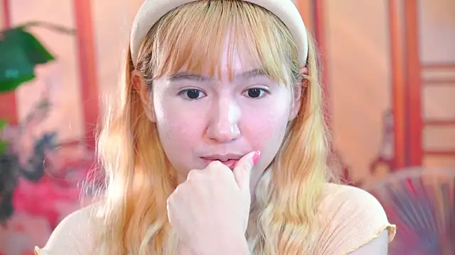 Pinkie_Princes from StripChat is Freechat