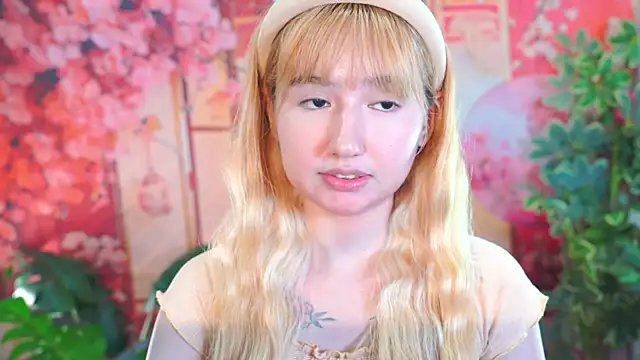 Pinkie_Princes Live Webcam on Stripchat