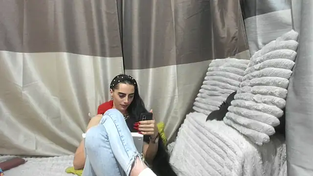 jessystarr - Jessystarr's free webcam - UK Sex Cams