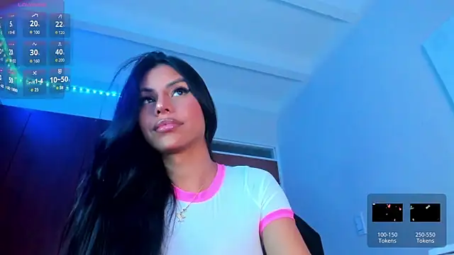 divinesalome Live Webcam on Stripchat