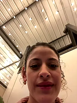 alana15's Stripchat show and profile