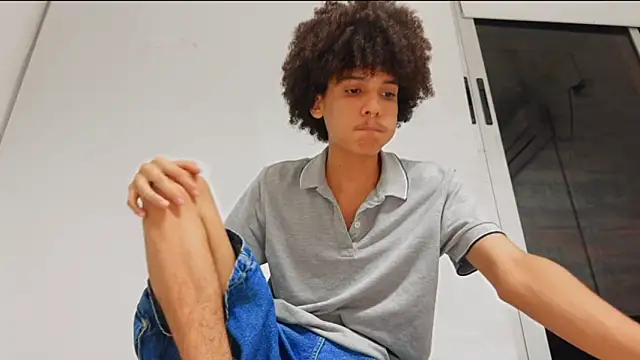 max_rain (M twink) - naked show