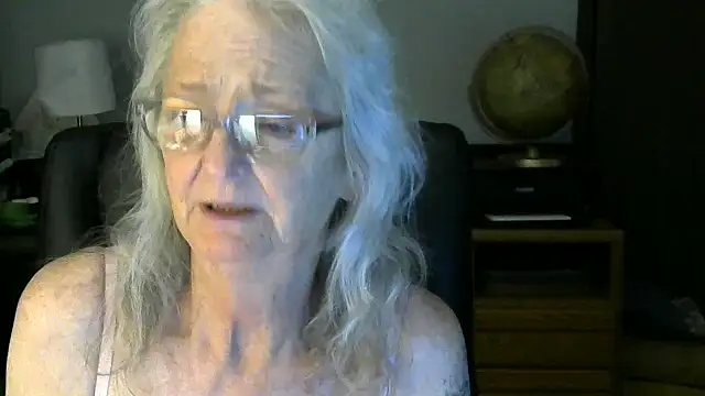 jolenedelacroix (Ask my age) - 🤶Full nude + oil💦