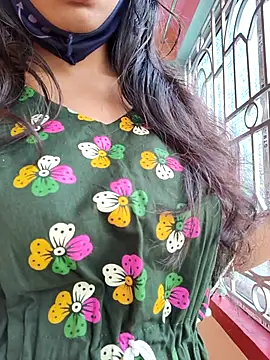 Starling_Zara live cam