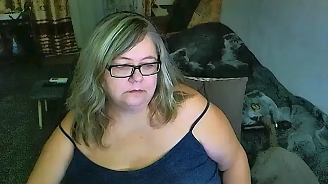 sex2 (F mature) - naked, squirt