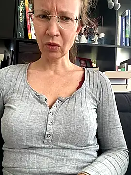 annikarose - AnnikaRose's free webcam - UK Sex Cams