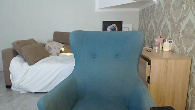 mallinia - Mallinia's free webcam - UK Sex Cams