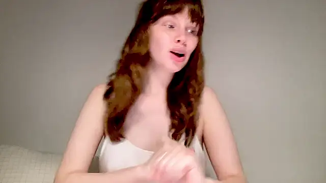 Nikki_Mimimi's Stripchat show and profile