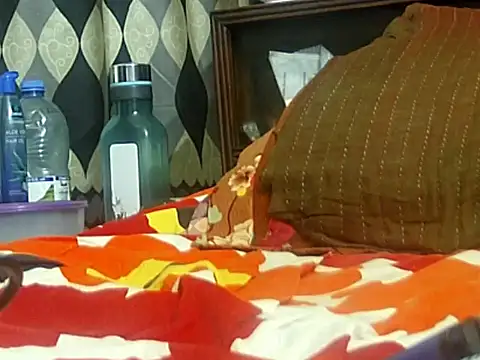 nurel019 Live Webcam on Stripchat