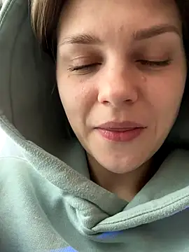 valenciashock (F young) - SPANK ASS IN DOGGY