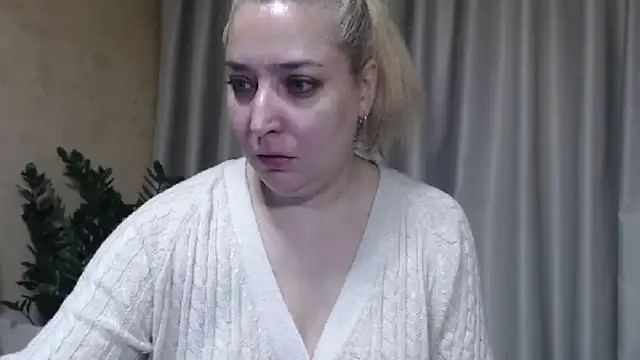 sweetpussy13 - Sweetpussy13's free webcam - UK Sex Cams