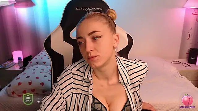 space_danger - Space_danger's free webcam - UK Sex Cams