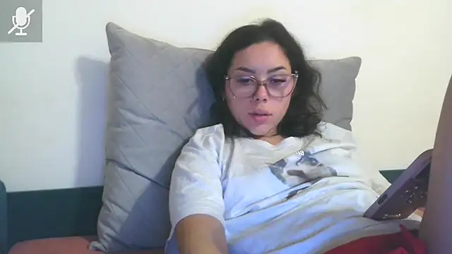 lovelyjulliette (F young) - hello juli nice too see you