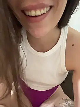 Larissacasada23 webcam