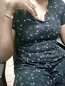 Tamilmallu-duskygirl03