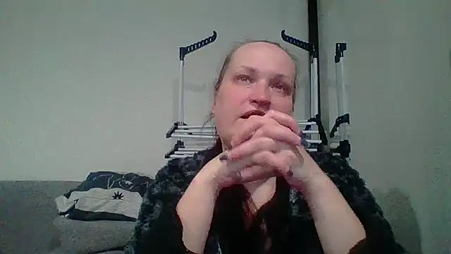 amateur nude webcam  Squirty Cum Lady 