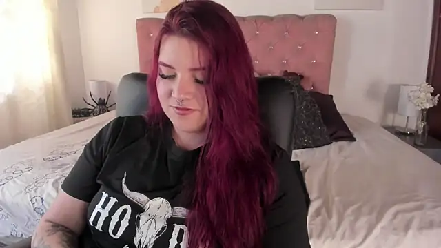 celessteredds - CelessteRedds's free webcam