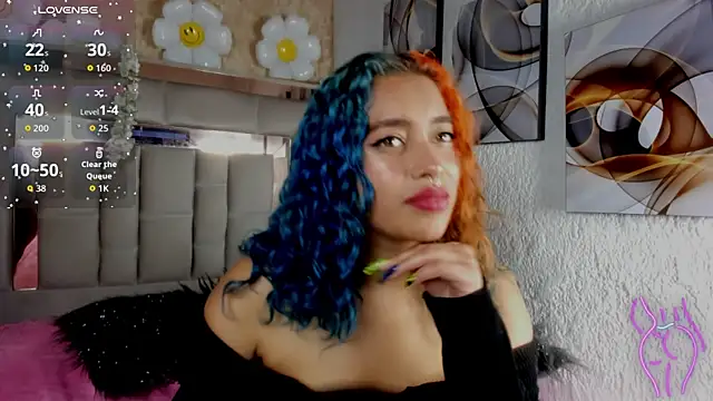 cristall_ravven (F young) - let's fill my fingers with saliva💦🖖