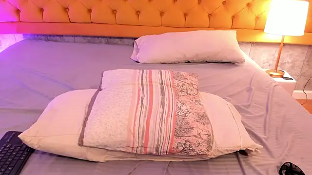 liilithnova - LiilithNova's free webcam - UK Sex Cams