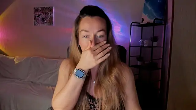 rebeccamartinez - RebeccaMartinez's free webcam