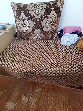 Madam-bezoul- live on StripChat 