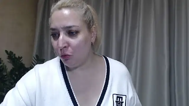 sweetpussy13 - Sweetpussy13's free webcam