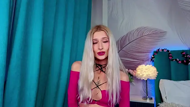 monica_leen - Monica_Leen's free webcam - UK Sex Cams