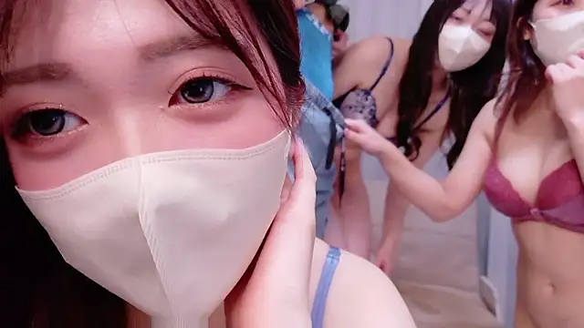 NA-KAREN-V8's Stripchat show and profile