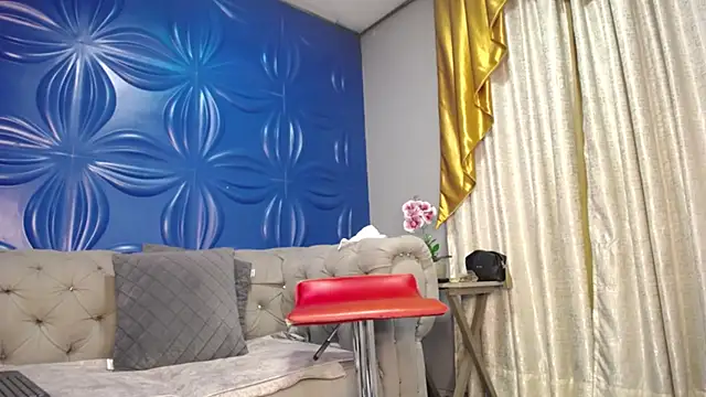 jolieduvalle - JolieDuvalle's free webcam - UK Sex Cams