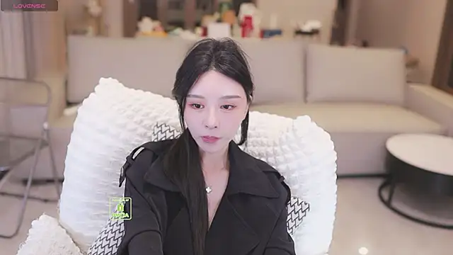 每天不定时开票 90抽插隐藏福利票 16币女友裸聊露脸票 120币升级剧情票