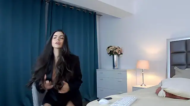 MissAngelinnaa's Stripchat show and profile