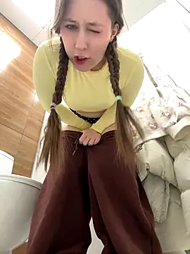 rub pussy while boobs out 😱