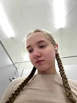 slap small sweet boobies 💋