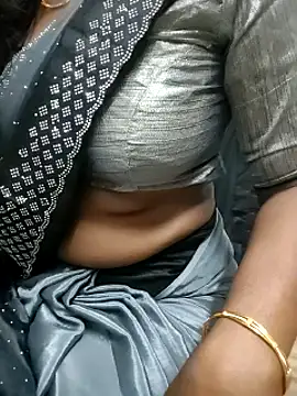 Tamilmallu-duskygirl03