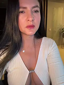 Carolina_Novoa's Stripchat show and profile