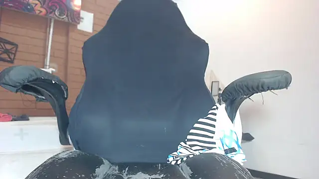 jackyhotblack - JackyHotBlack's free webcam - UK Sex Cams