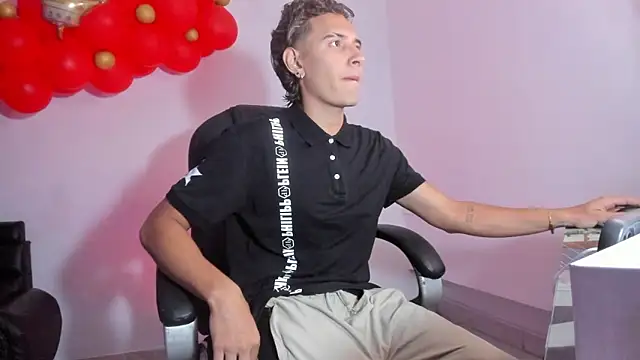 hayden_boy_ (M twink) - HARD DICK