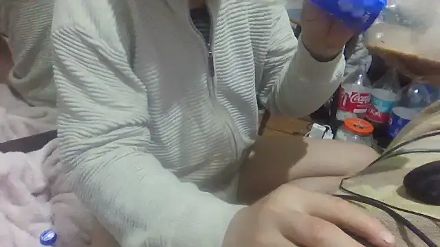 safiye39a live cam screenshot male from Turkey on CamSexing – Live Sex Chat & Webcam Shows