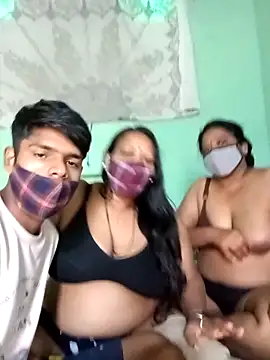 LoveOnStream from StripChat