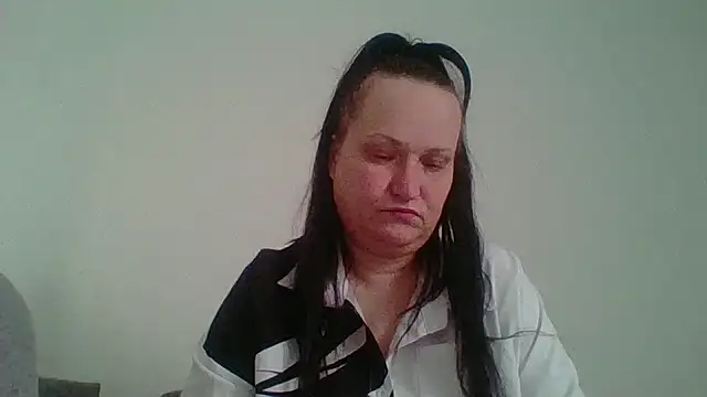 _squirty_cum_lady_ live cam screenshot female on Bagaboante — Live Sex Chat & Cams