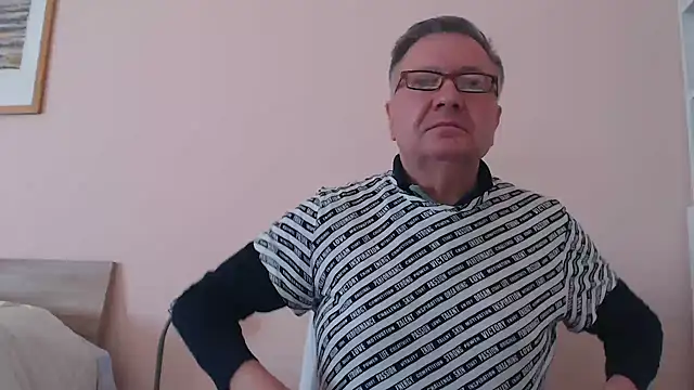 you6me - YOU6me's free webcam - UK Sex Cams