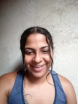 Giselabrunette25 live on StripChat 