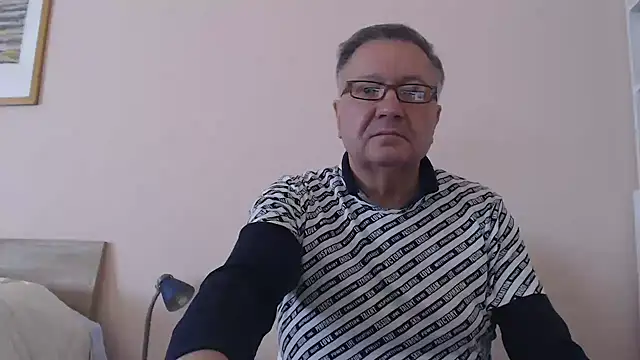 you6me (M grandpa) - Naked show cum