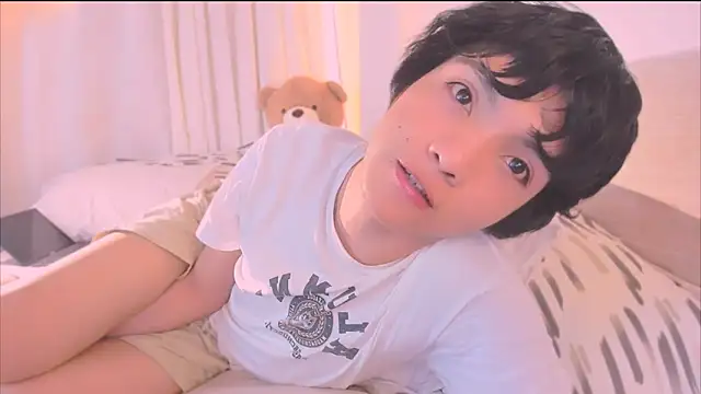 Sweet_Allan from StripChat is Freechat