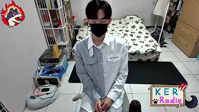 Kerberos_999 Live Webcam on Stripchat