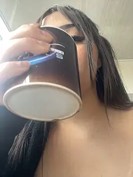 chloe_voss - Chloe_Voss's free webcam - UK Sex Cams